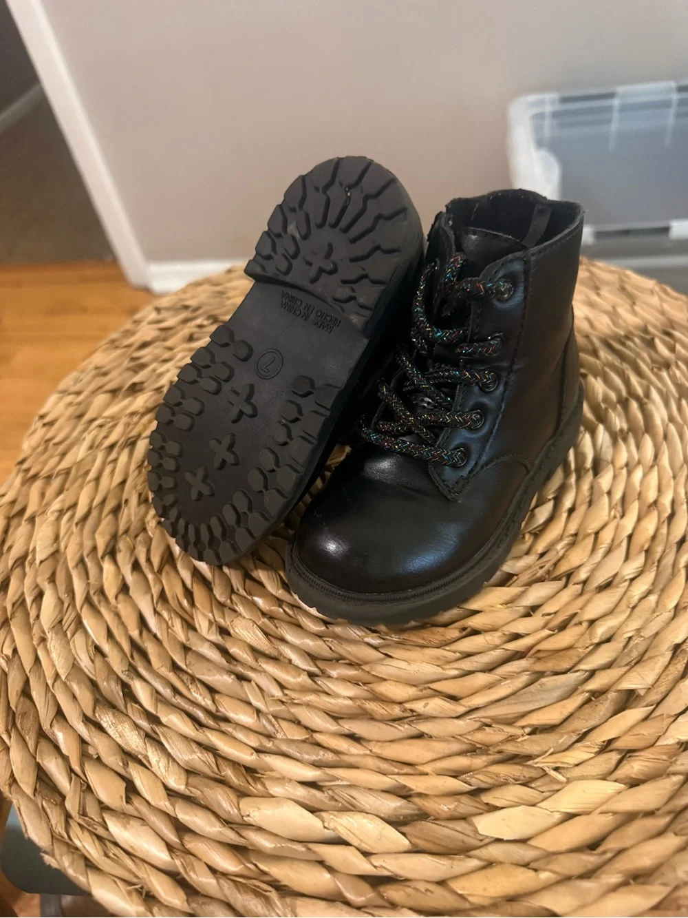 Old Navy Black Kids Lace-Up Combat Boots